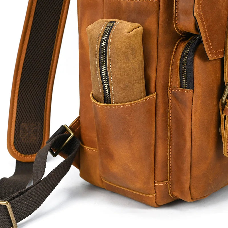 Mochila Executiva de Couro Legítimo Compacta Bege