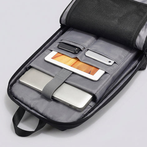 Mochila AntiFurto Impermeável Porta USB Expansível 20L a 35L