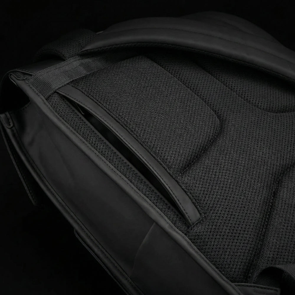 Mochila de Couro Impermeável com 15,6 polegadas