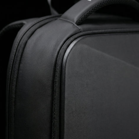 Mochila AntiFurto Impermeável Porta USB Expansível 20L a 35L