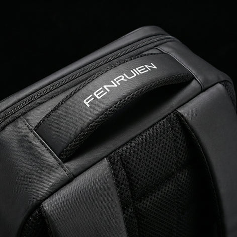 Mochila AntiFurto Impermeável Porta USB Expansível 20L a 35L