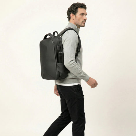 Mochila AntiFurto Impermeável Porta USB Expansível 20L a 35L