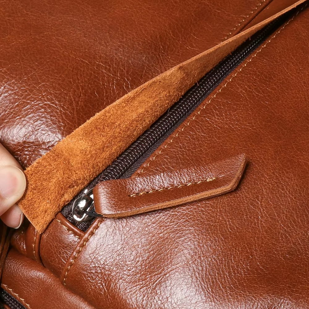 Mochila Executiva em Couro Legítimo Compacta Marrom