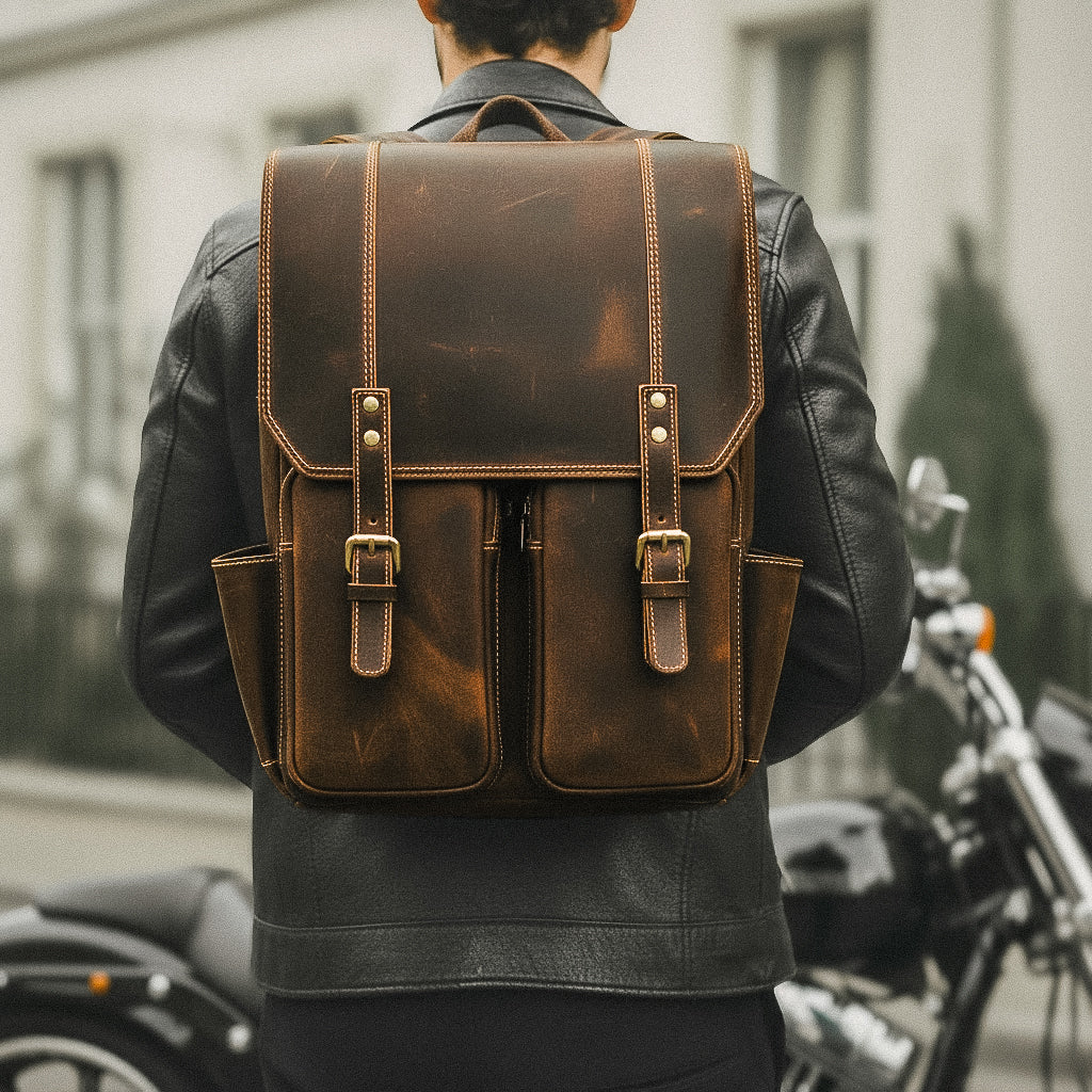 Mochila Executiva de Couro Legítimo Compacta Marrom Escuro