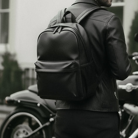 Mochila Executiva Masculina de Couro Preto