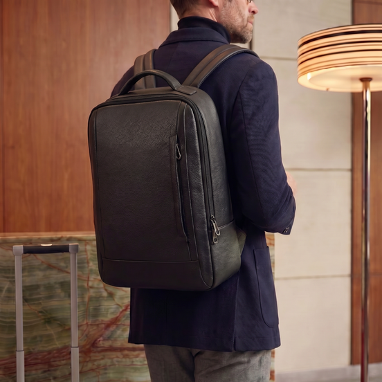 Mochila de Couro Legítimo Masculina Grande 55 Litros