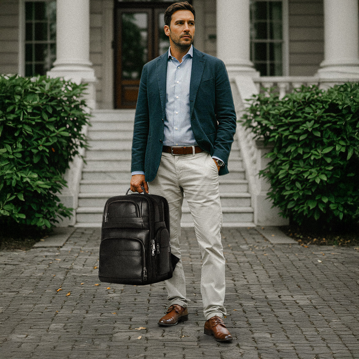Mochila Executiva de Couro Legítimo Preto Hephaestus