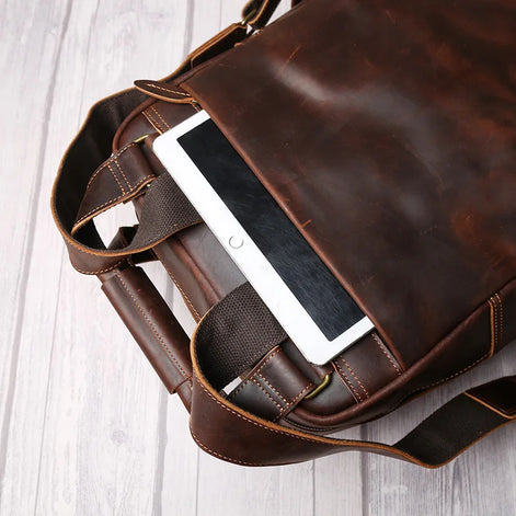 Mochila Executiva Couro Legítimo Vulcan Marrom Escuro