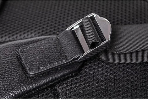 Mochila Executiva de Couro Legítimo Preto Hephaestus