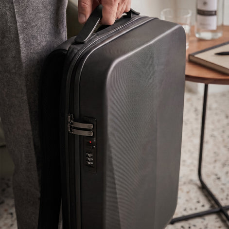 Mochila Impermeável Antifurto com Senha 20L