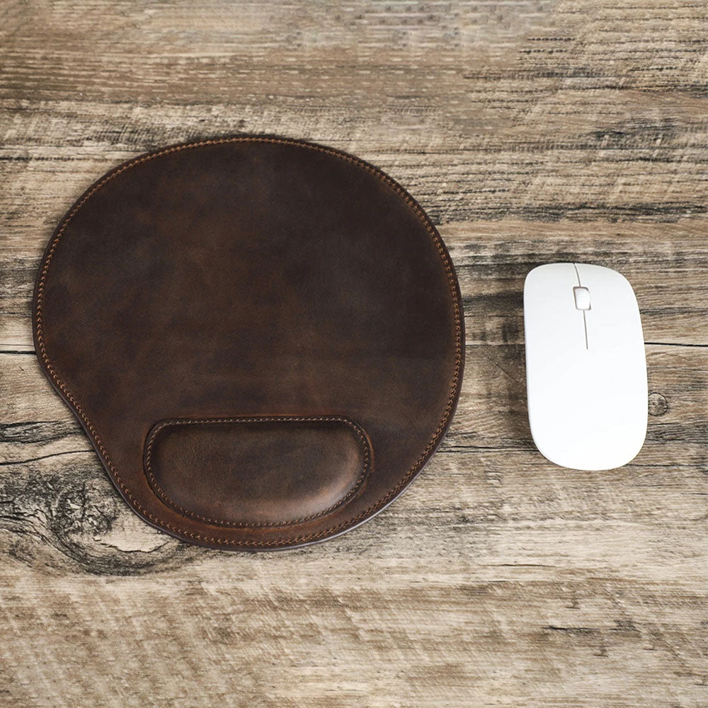 Mousepad em Couro Legítimo com Descanso para Pulso