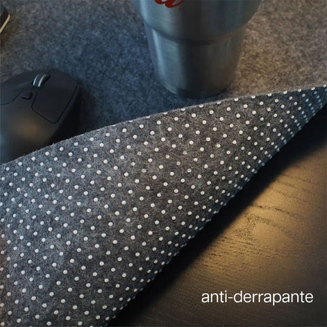 MousePad Grande em Feltro Antiderrapante