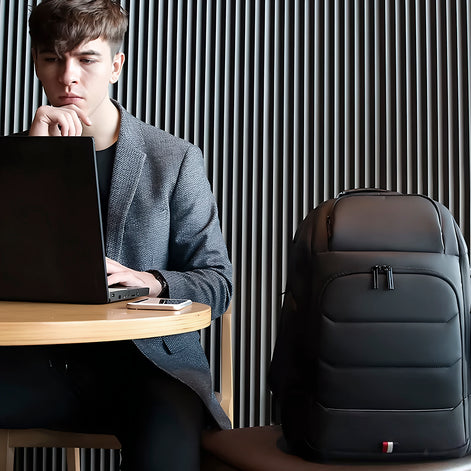 Mochila Casual Expansível 20L - 35L Fenruien