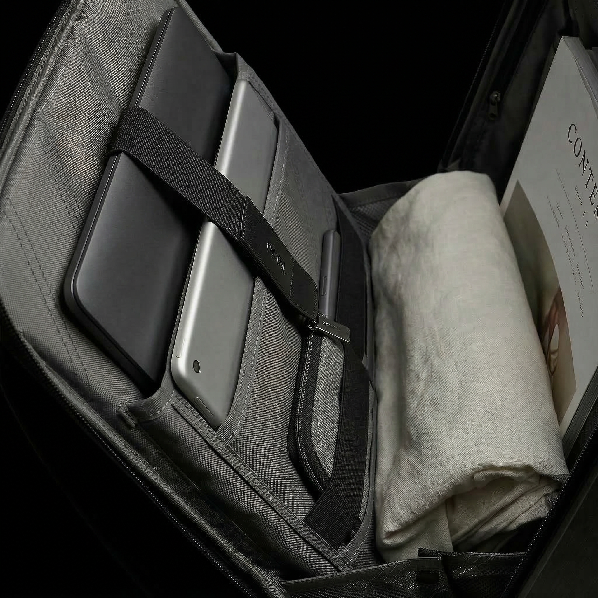 Mochila Impermeável Antifurto com Senha 20L