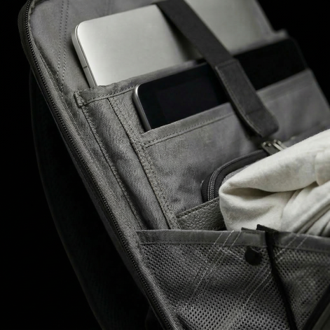 Mochila Impermeável Antifurto com Senha 20L